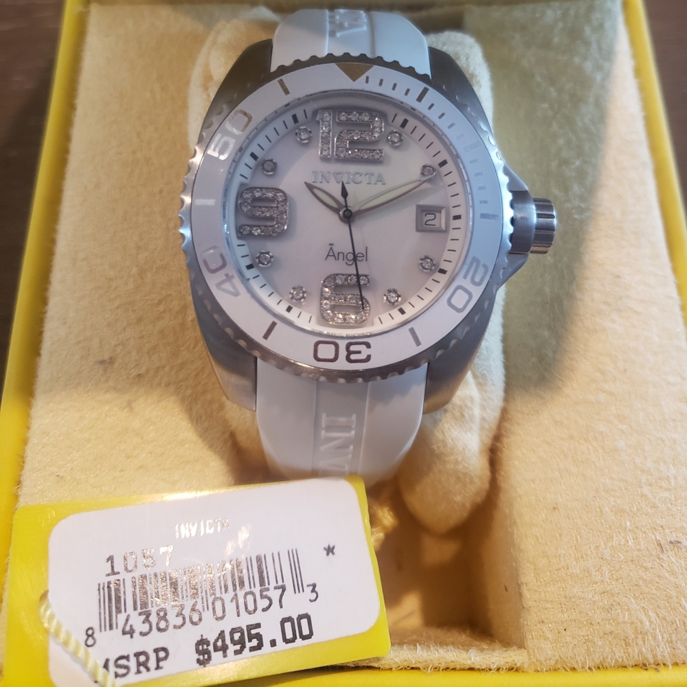 INVICTA 1057 watch